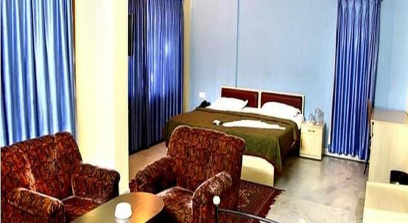 Oyo 4606 Hotel Maple Green Suites バンガロール エクステリア 写真