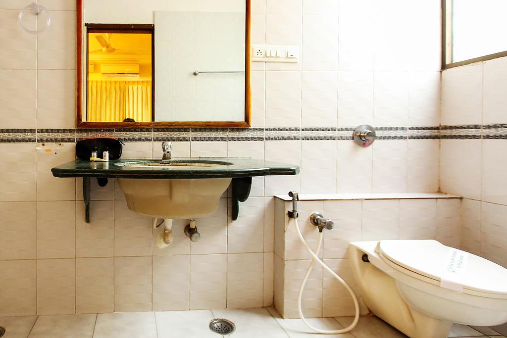 Oyo 4606 Hotel Maple Green Suites バンガロール エクステリア 写真