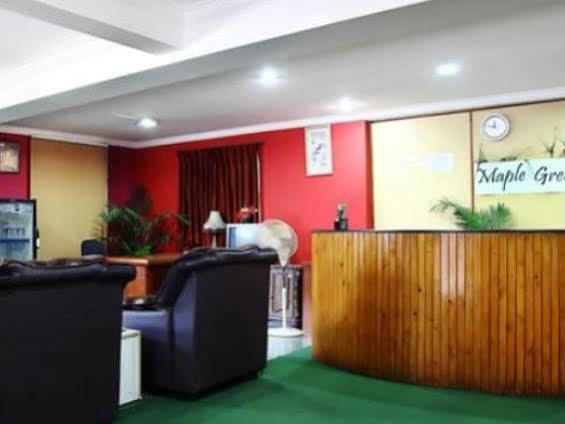 Oyo 4606 Hotel Maple Green Suites バンガロール エクステリア 写真